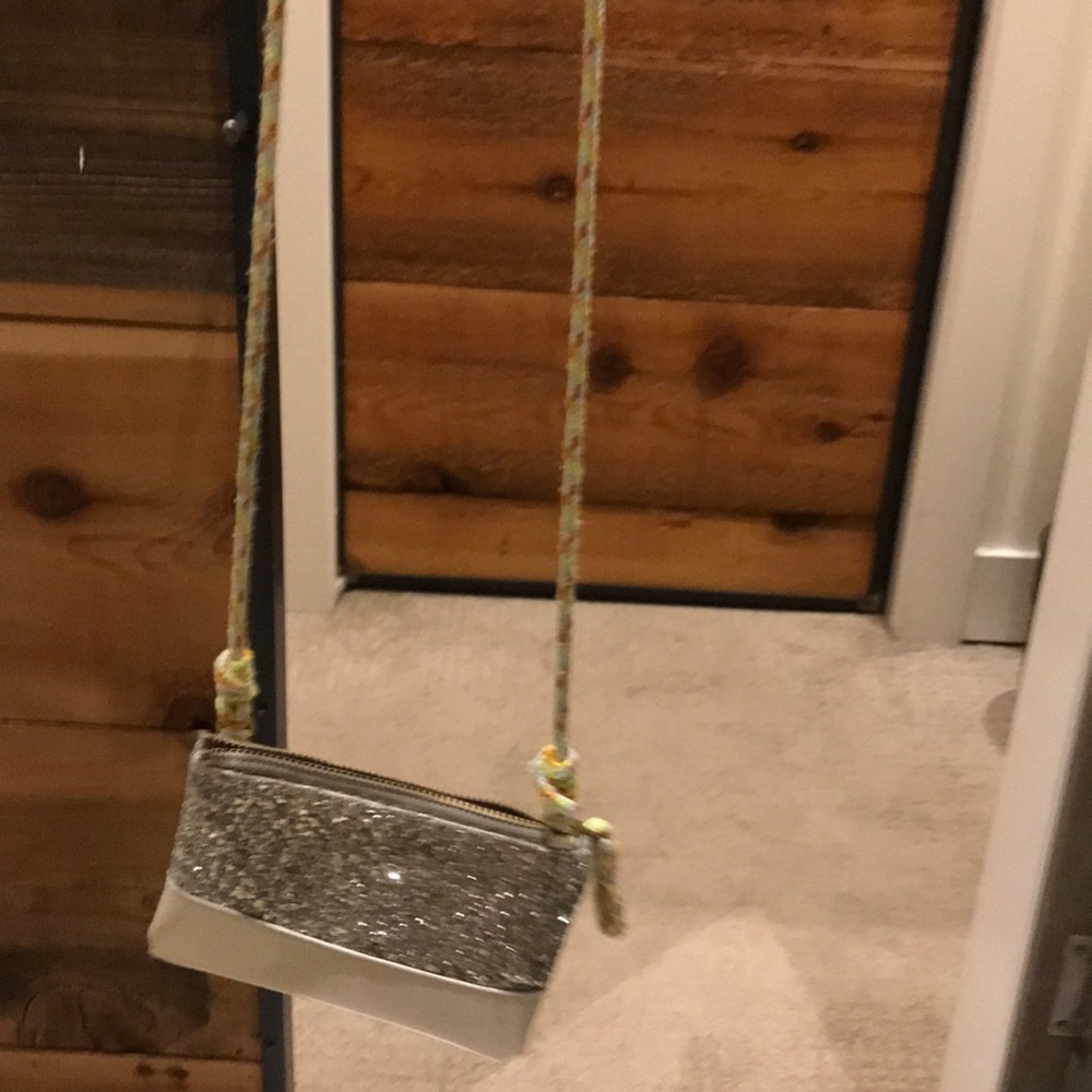 Purse - Picture 3 of 3